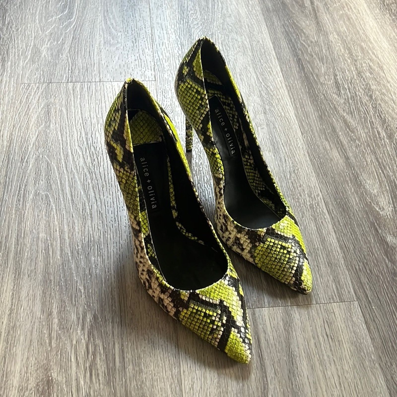 Alice + Olivia Alice and Olivia x Revolve Creda Heels in Neon Animal Print Size US 9 / IT 39 - 3 Thumbnail