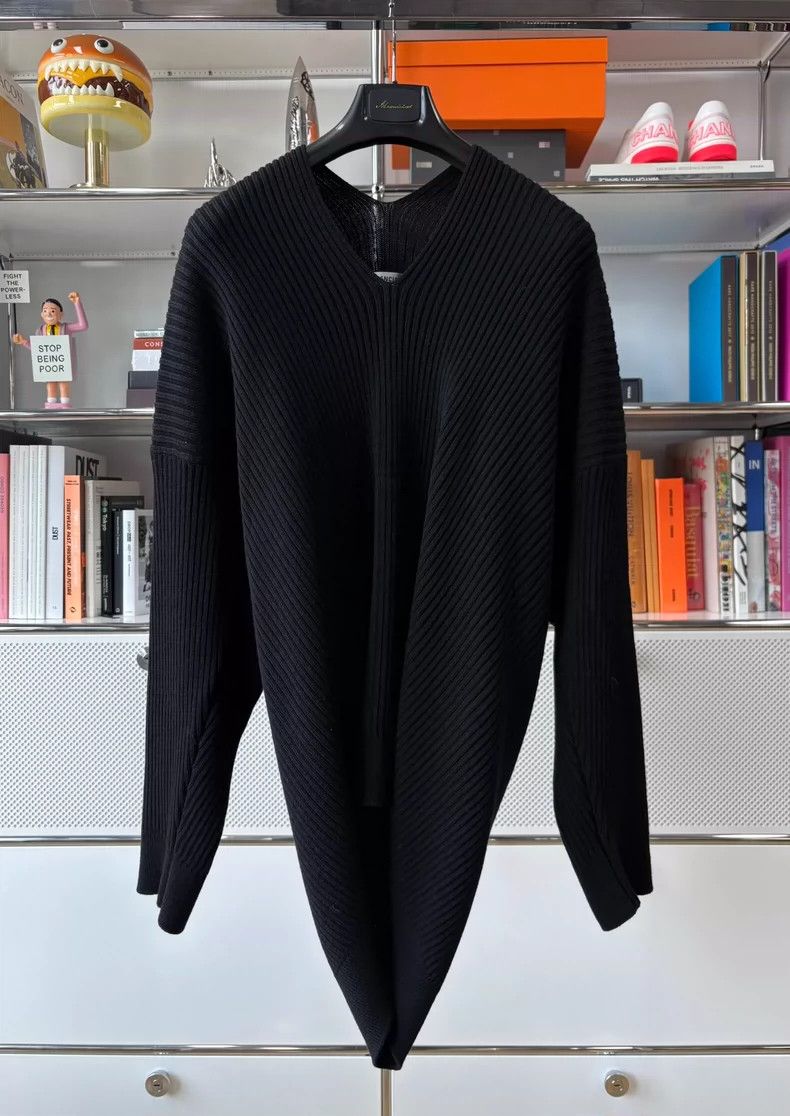 Balenciaga Black Knit sweater 2503-Nextarrow