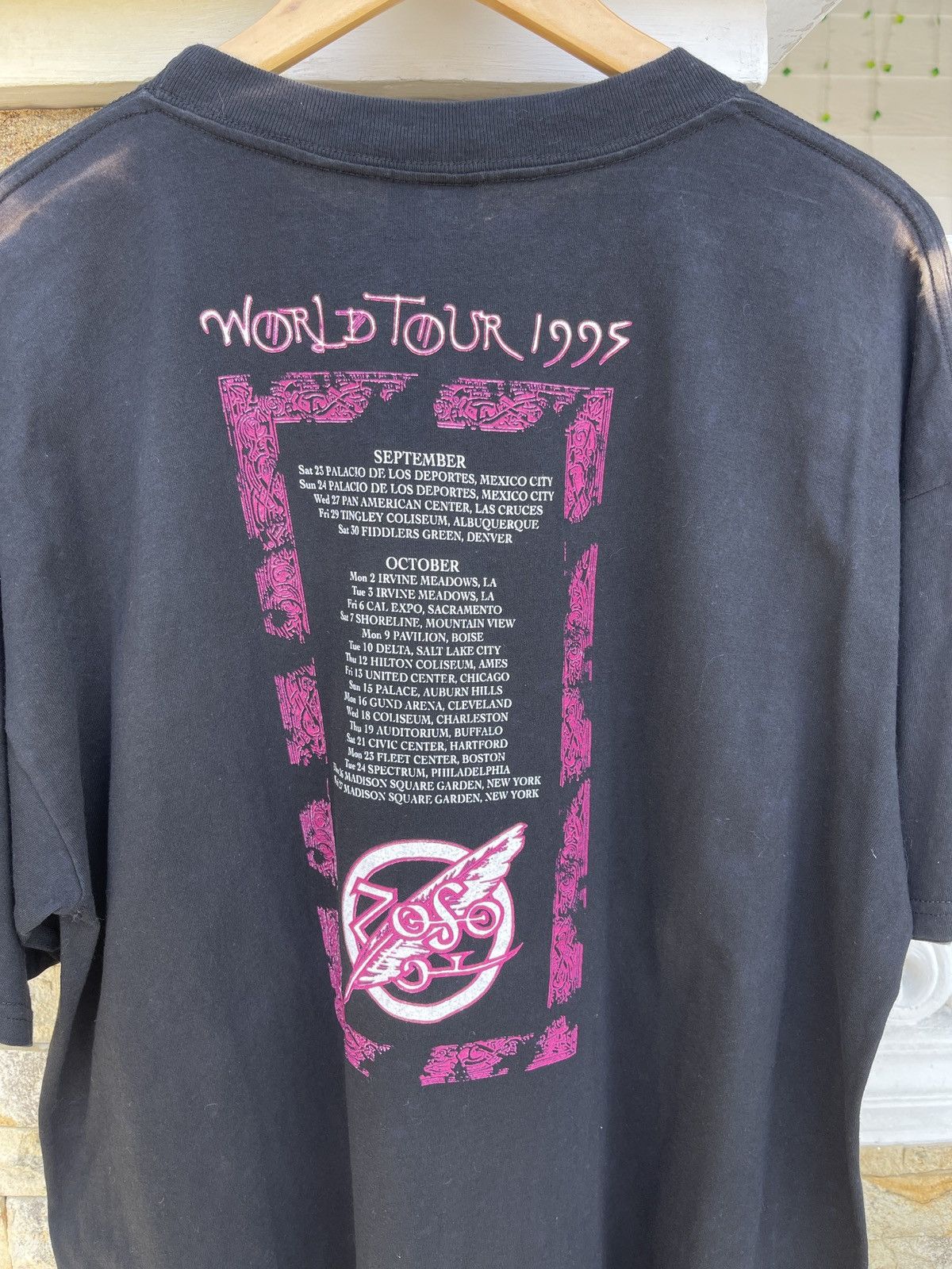 Band Tees Last Drop🔥Rare🔥Vtg90s JIMMY PAGE Robert Plant No Quarter Tee Size US XL / EU 56 / 4 - 4 Thumbnail