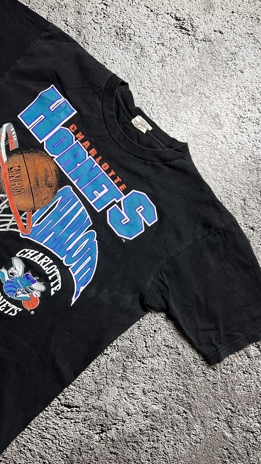 Other 1995 Charlotte Hornets NBA overprinted tee my favorite team Size US L / EU 52-54 / 3 - 2 Thumbnail