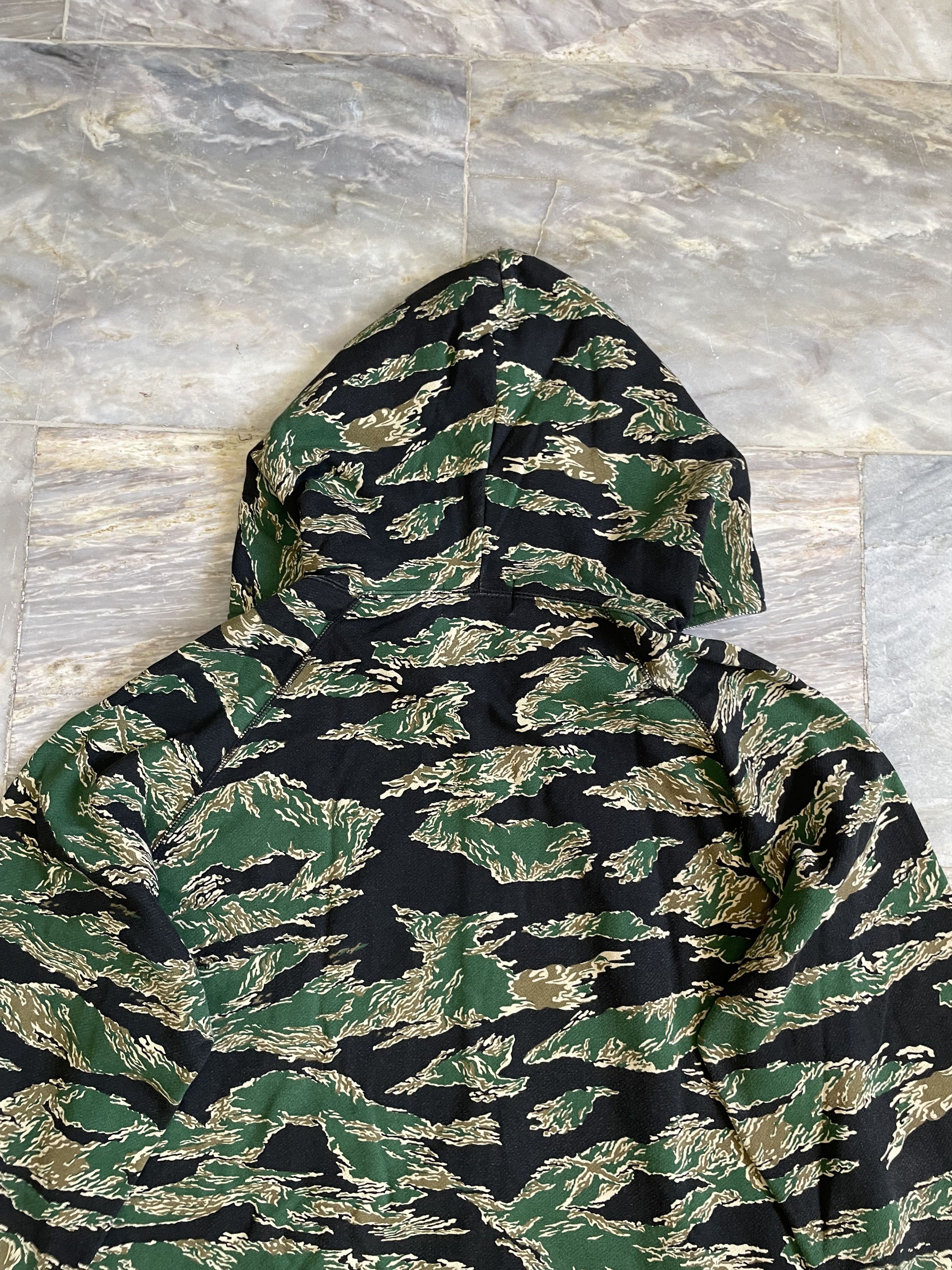 Bape × Nigo OG Bape Tiger Camo Full Zip Hoodie Size US XL / EU 56 / 4 - 15 Thumbnail