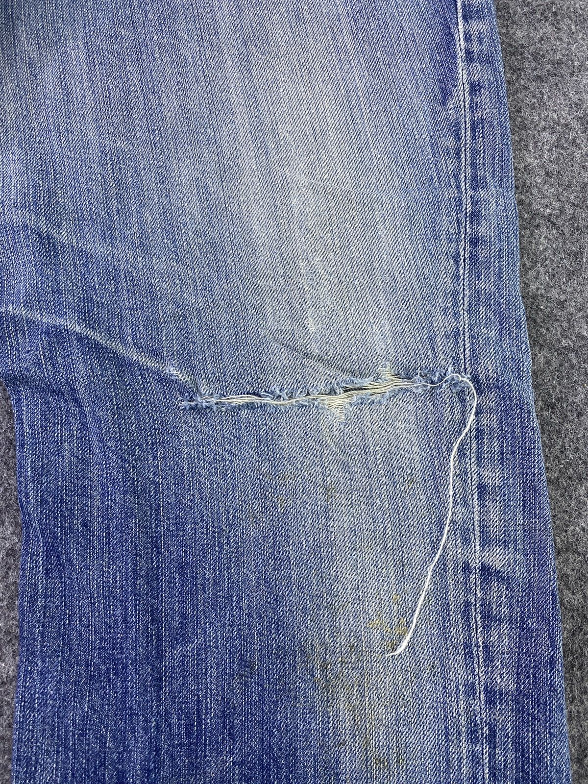 Levi's Vintage Levi's Engineered Jeans Distress Blue Wash - J916 Size US 33 - 15 Thumbnail