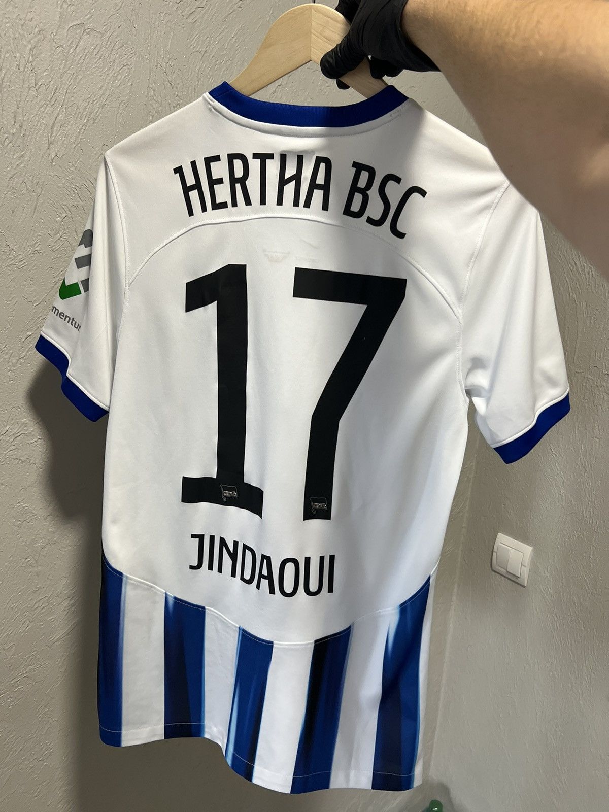 Nike Nike Hertha BSC Berlin Jindaoui Shirt #17 Size US S / EU 44-46 / 1 - 13 Thumbnail