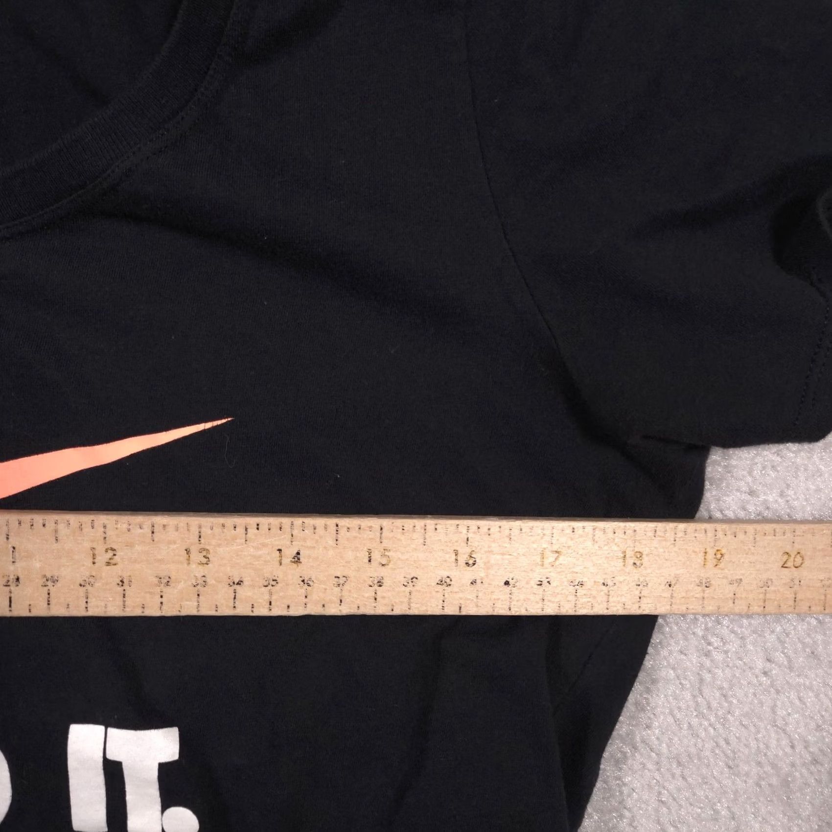 Nike Nike Shirt Womens Medium Black Just Do It Swoosh Graphic Scoop Neck Tee Top Size M / US 6-8 / IT 42-44 - 7 Thumbnail