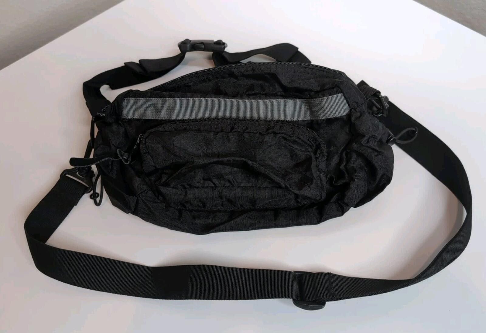 Vintage Gap Y2K Black Shoulder And Fanny Pack - Urban Wear