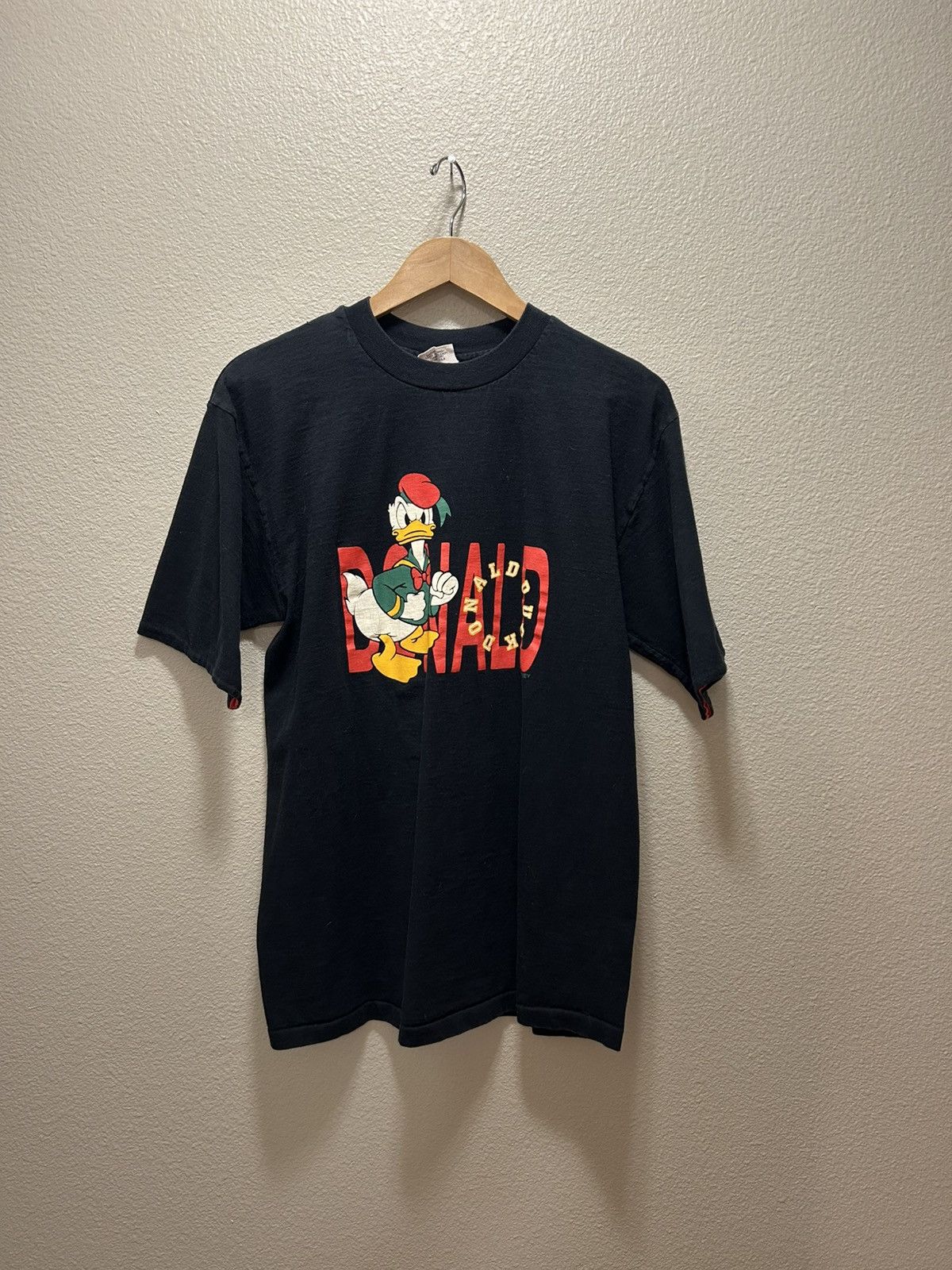 Vintage 80’s Disney Donald Duck T-Shirt Size US L / EU 52-54 / 3 - 1 Thumbnail