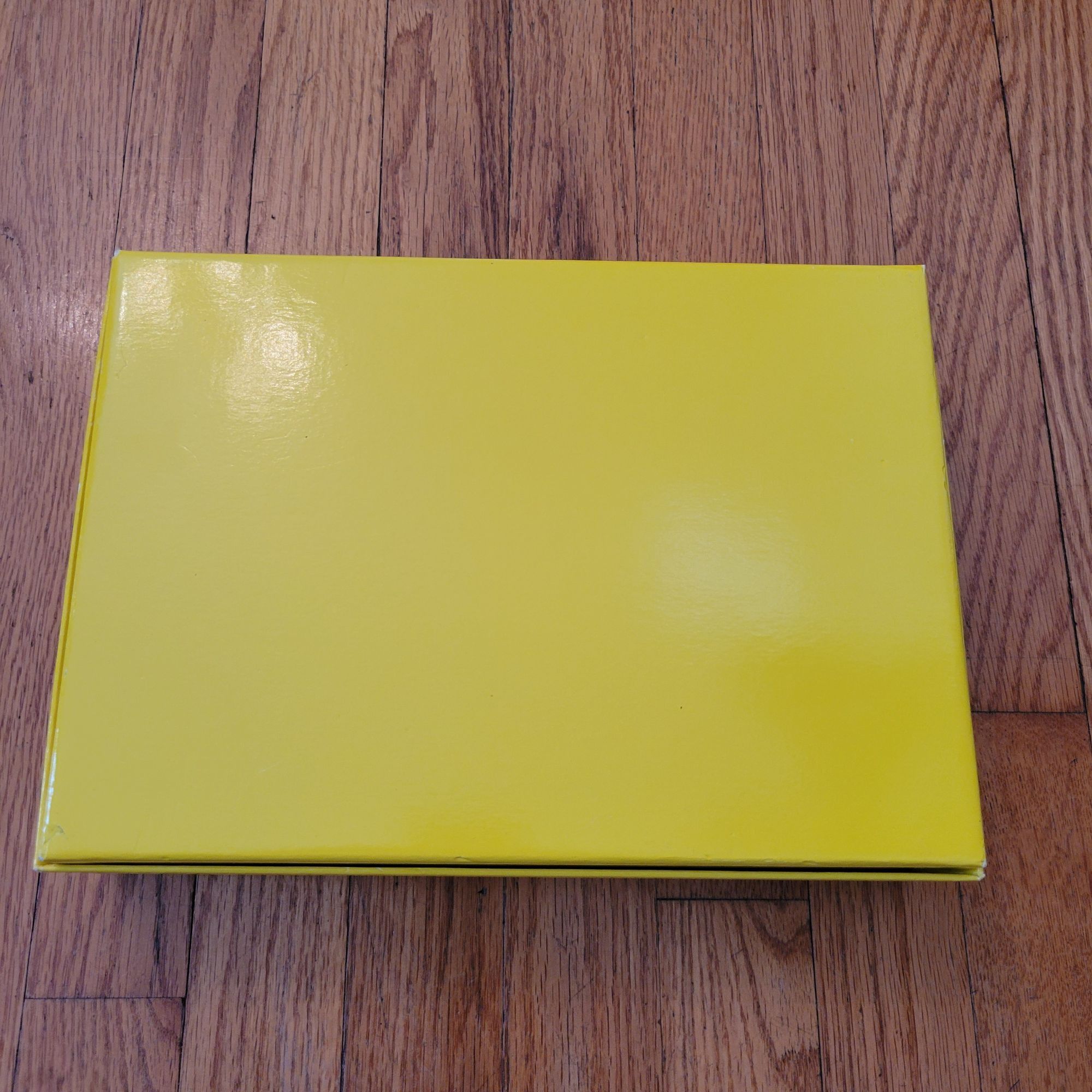 Versace Versace Yellow Diamond Gift Box ONLY Large 11.75x8.75x3 in D Size ONE SIZE - 5 Thumbnail