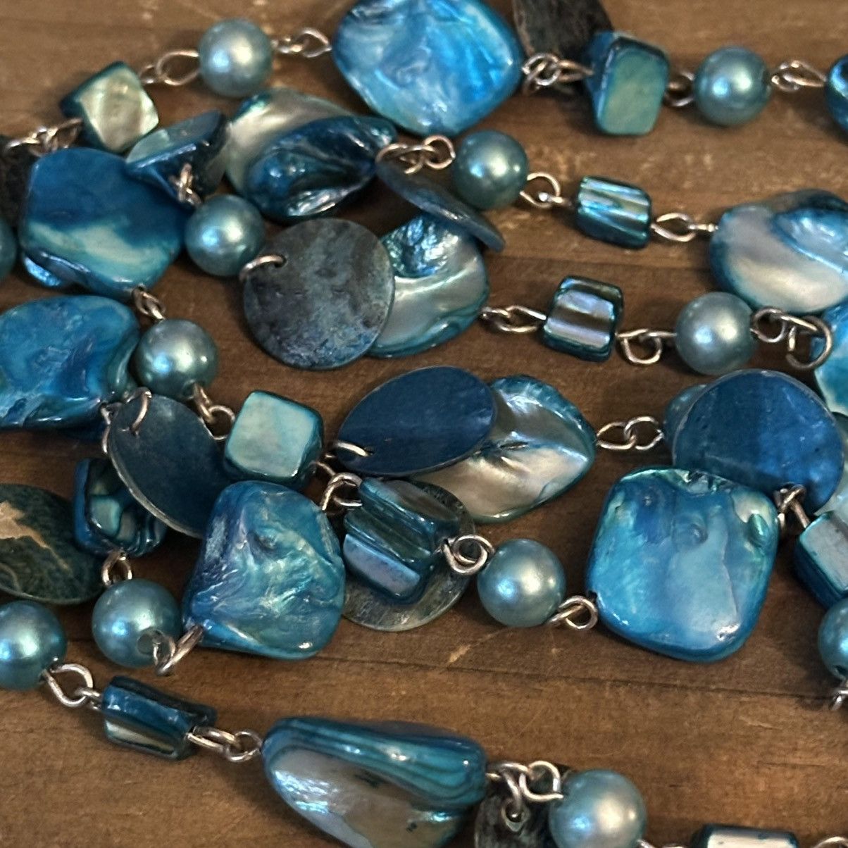 Avenue Avenue blue dyed mother of pearl shell necklace Size ONE SIZE - 3 Thumbnail