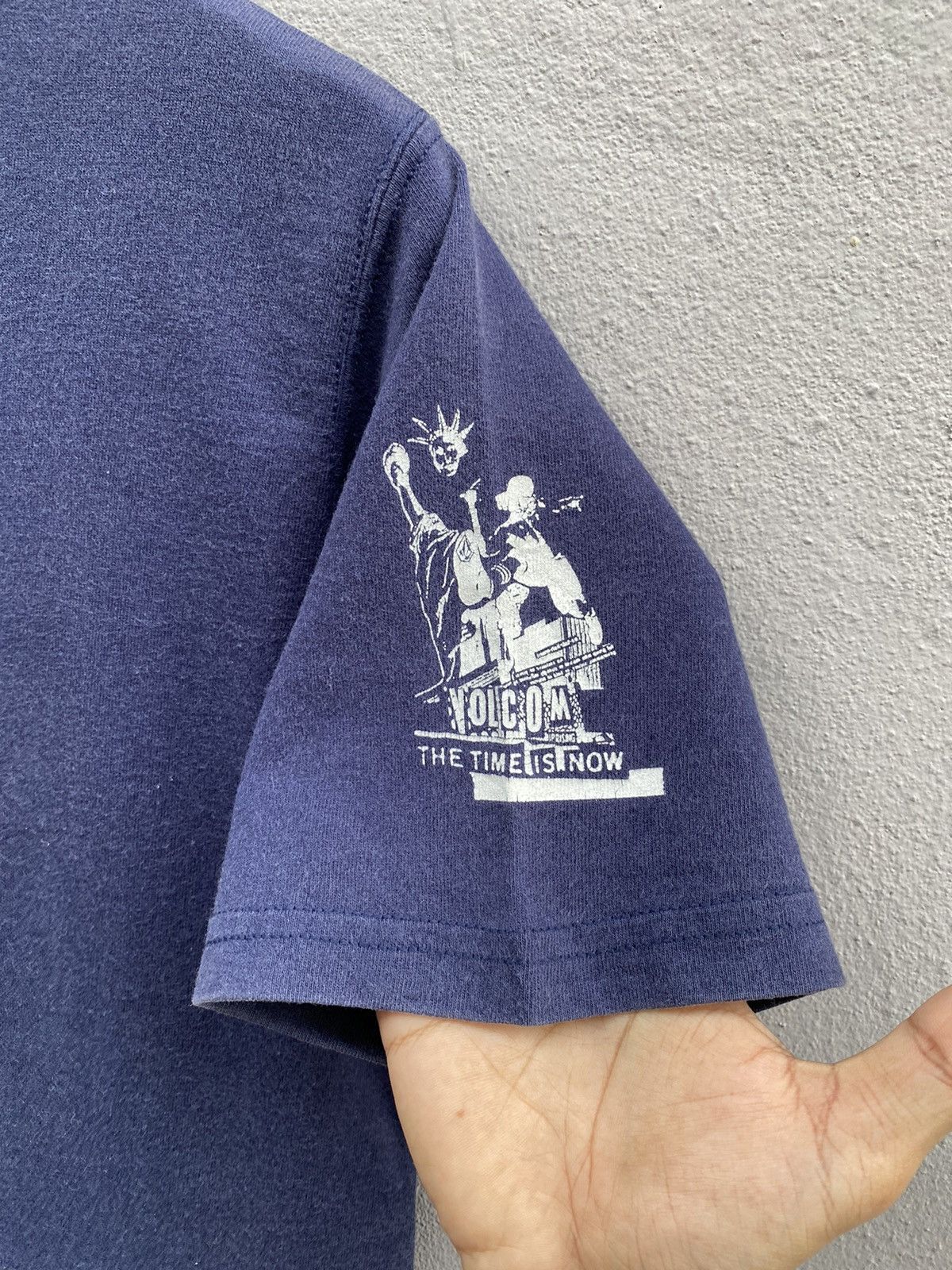 Volcom Vintage VOLCOM x CLOCKWORK ORANGE Iconic Alex Pho Tee Size US S / EU 44-46 / 1 - 5 Thumbnail