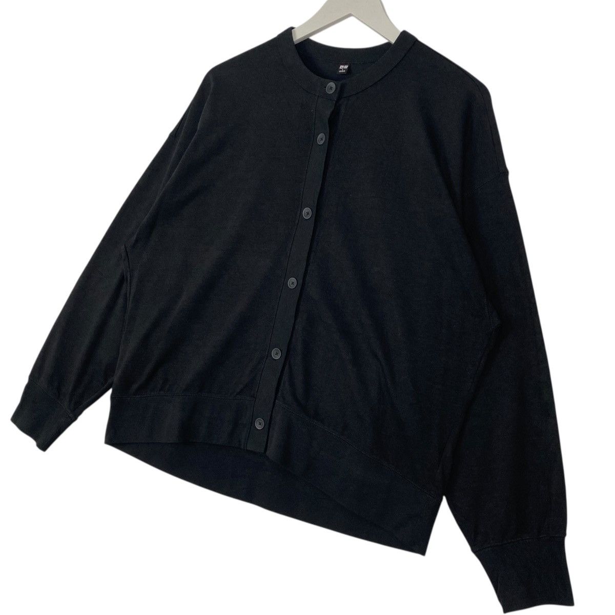Other Vintage Uniqlo Cardigan Sweater Black Pullover Jumper Size L Size US L / EU 52-54 / 3 - 2 Thumbnail
