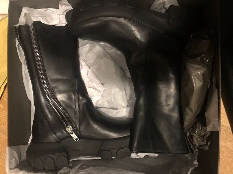 Rick Owens Rick Owens Tractor Boots 18fw Brand New-dmc Size US 10 / EU 43 - 1 Thumbnail