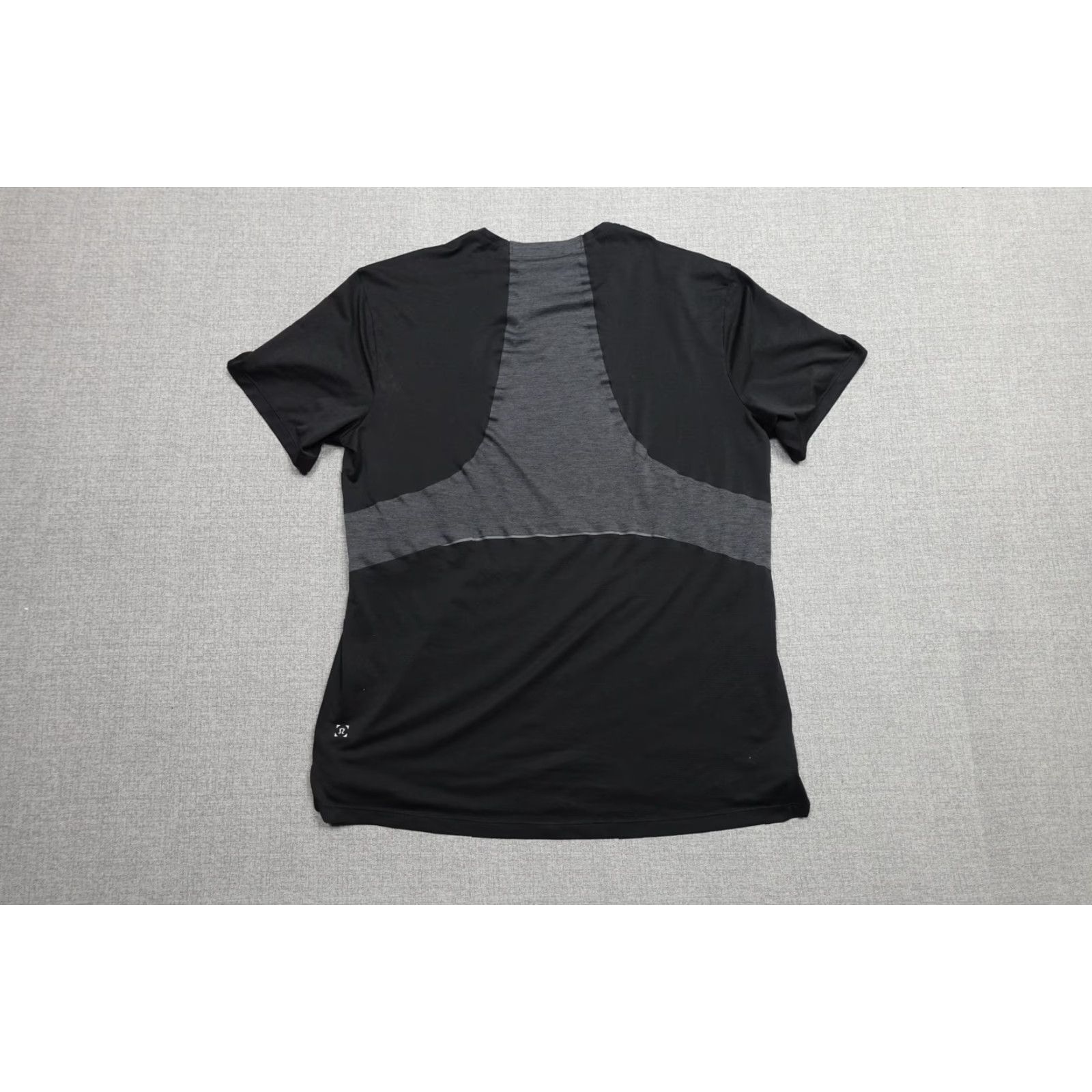 Lululemon Lululemon Shirt Mens M Black Short Sleeve Running Reflective Tee Athletic Size US M / EU 48-50 / 2 - 4 Thumbnail