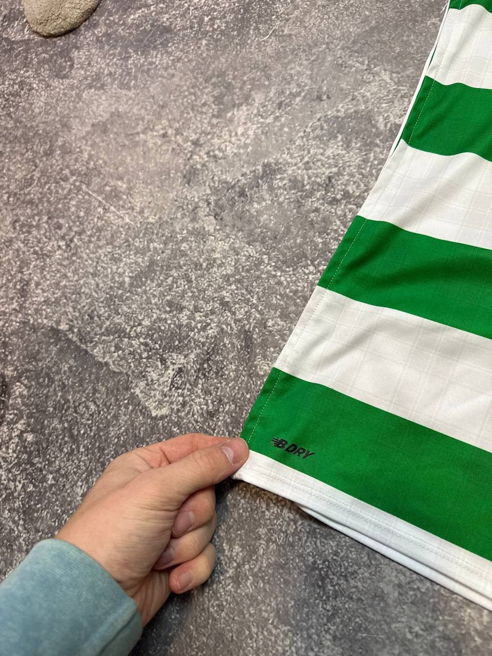 New Balance Mens celtic football jersey Size US M / EU 48-50 / 2 - 9 Thumbnail