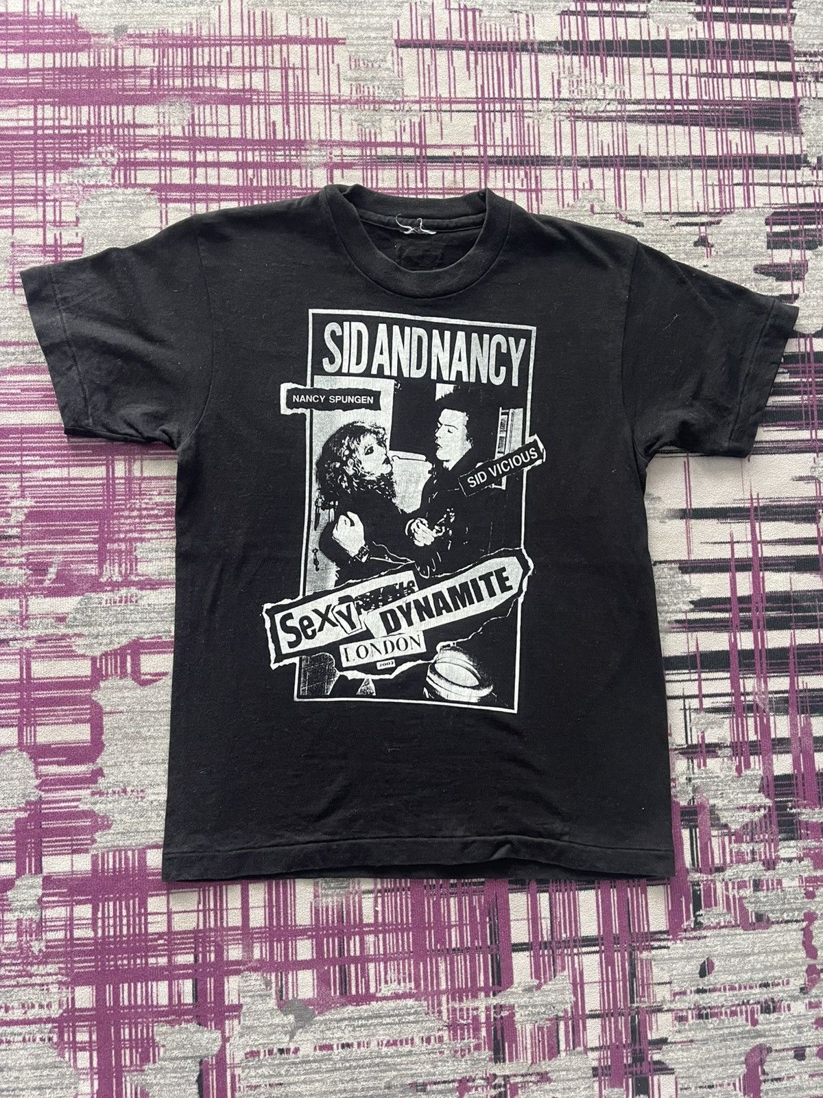 Vintage VINTAGE Y2K PUNK SEXY DYNAMITE PHOTO TEE VERY RARE Size US S / EU 44-46 / 1 - 1 Thumbnail