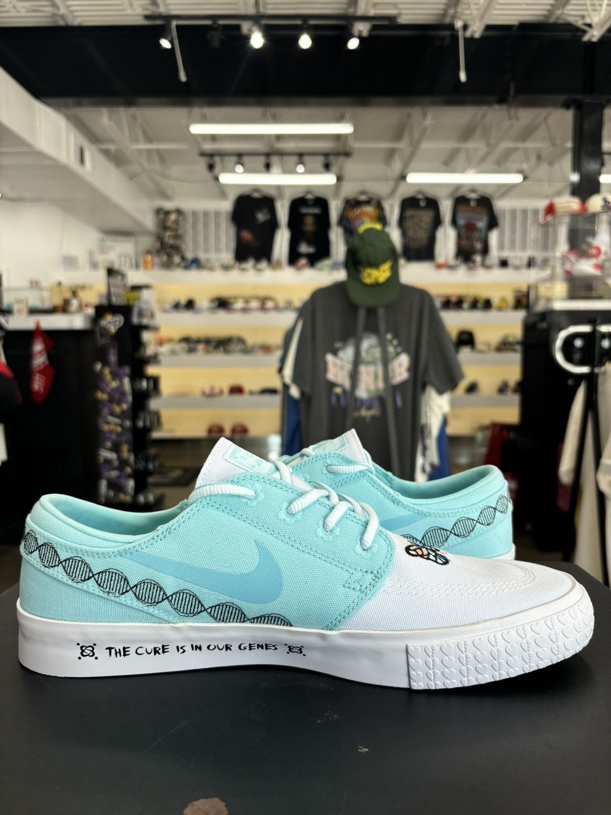 Nike Nike SB Zoom Doernbecher Stefan Janoski size 10 Size US 10 / EU 43 - 4 Thumbnail