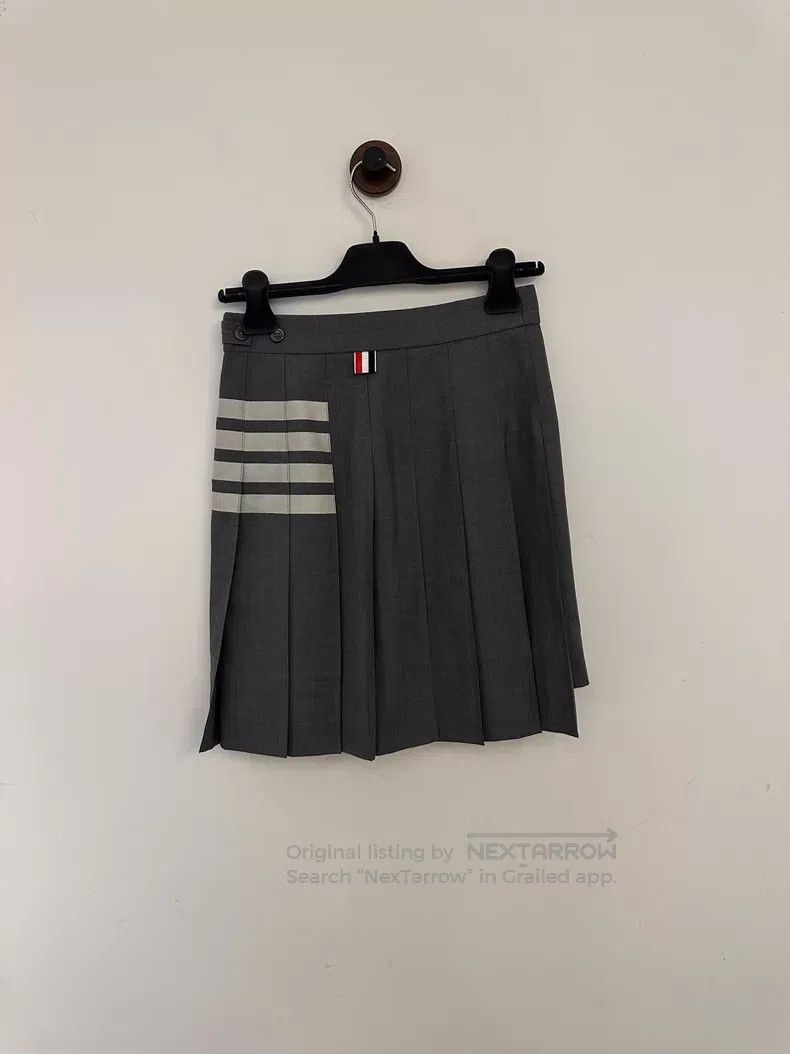 Thom Browne Thom Browne Grey Pleated Skirt Size 24" / US 00 / IT 34 - 2 Thumbnail
