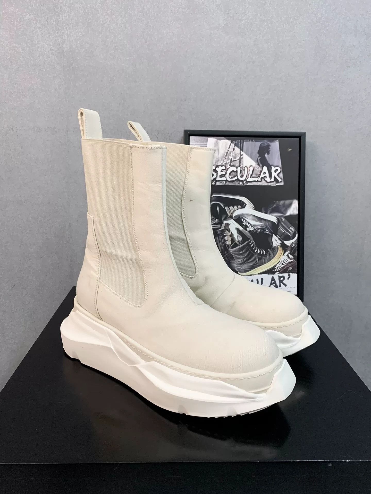 Rick Owens Drkshdw Rick Owens White Chelsea Thick-Sole Boots Size US 6 / EU 39 - 1 Thumbnail