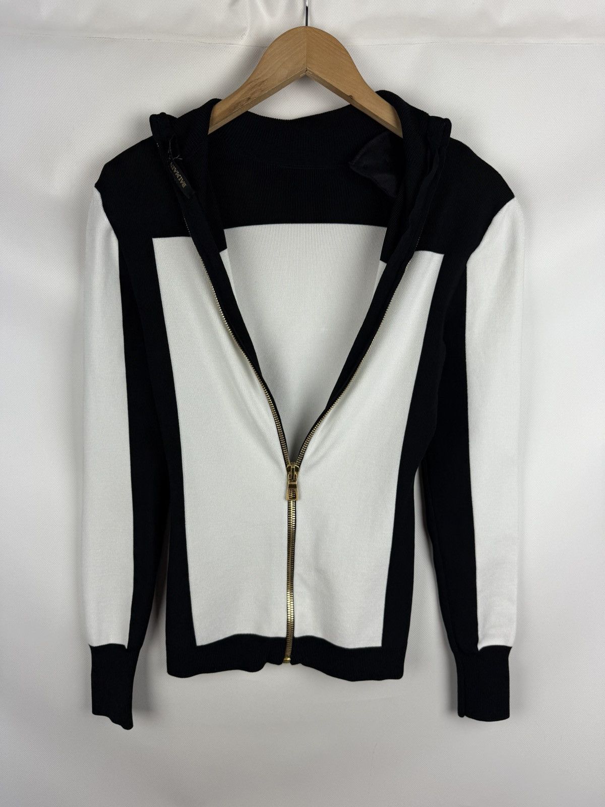 Balmain Balmain H&M Ladies Sweater Pullover Size US 8 / EU 38 Size M / US 6-8 / IT 42-44 - 22 Thumbnail