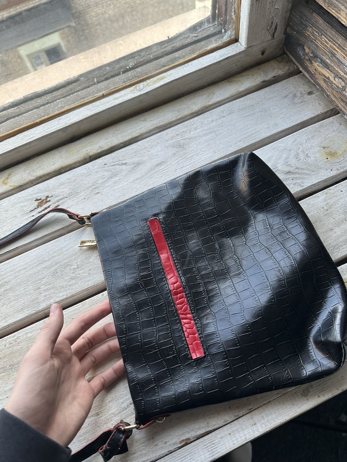 Japanese Brand 🚨Y2K 19v69 AVANT-GARDE 🚨mesh Japan style hand bag Y2K 90s Size ONE SIZE - 7 Thumbnail