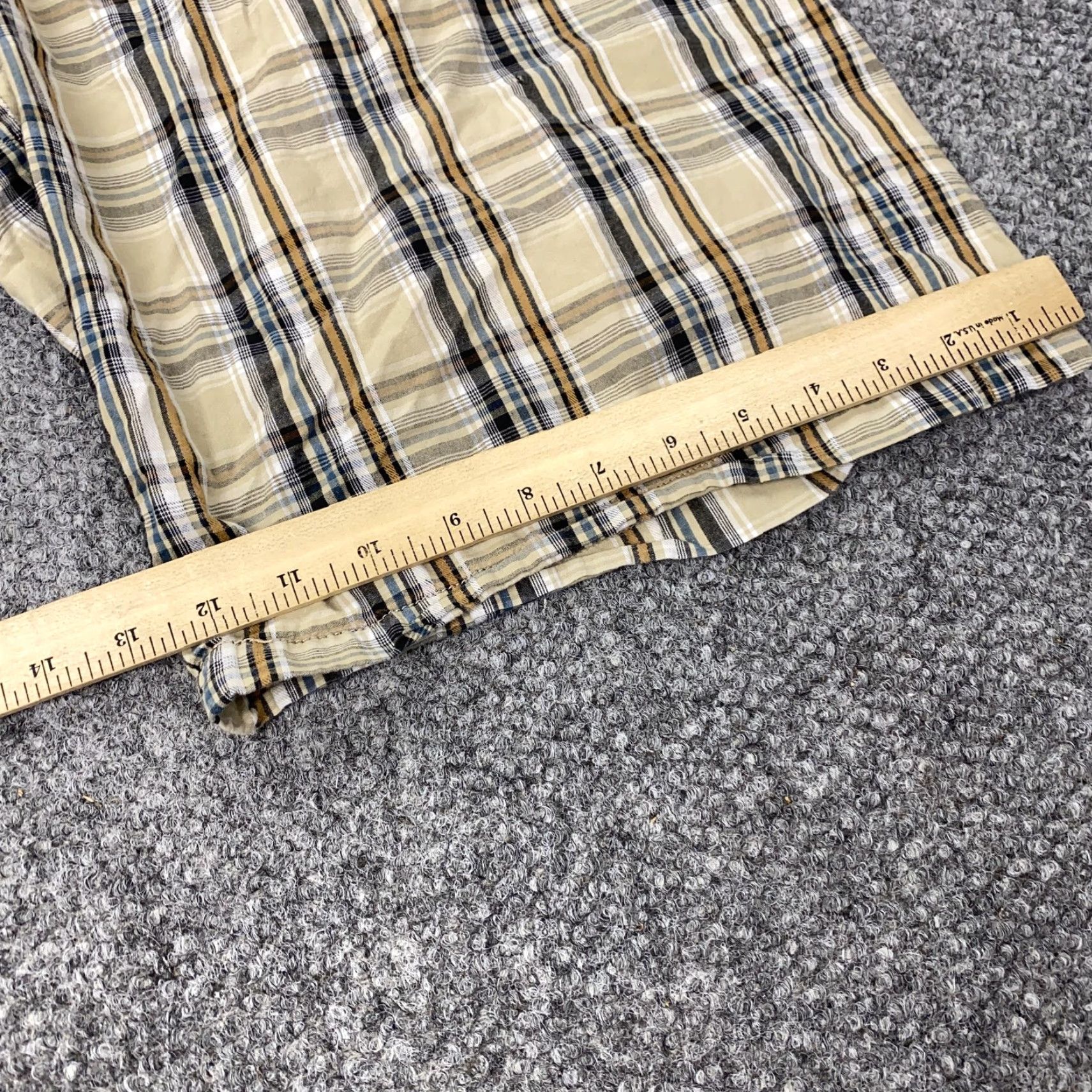 Vintage CANterbury of New Zealand Chino Shorts Mens 36 Beige Plaid Casual Cotton Size US 36 / EU 52 - 4 Thumbnail