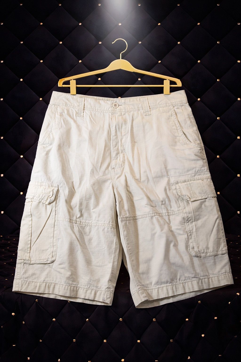Other CREAM TAN CARGO POCKET SHORTS Size US 32 / EU 48 - 1 Preview