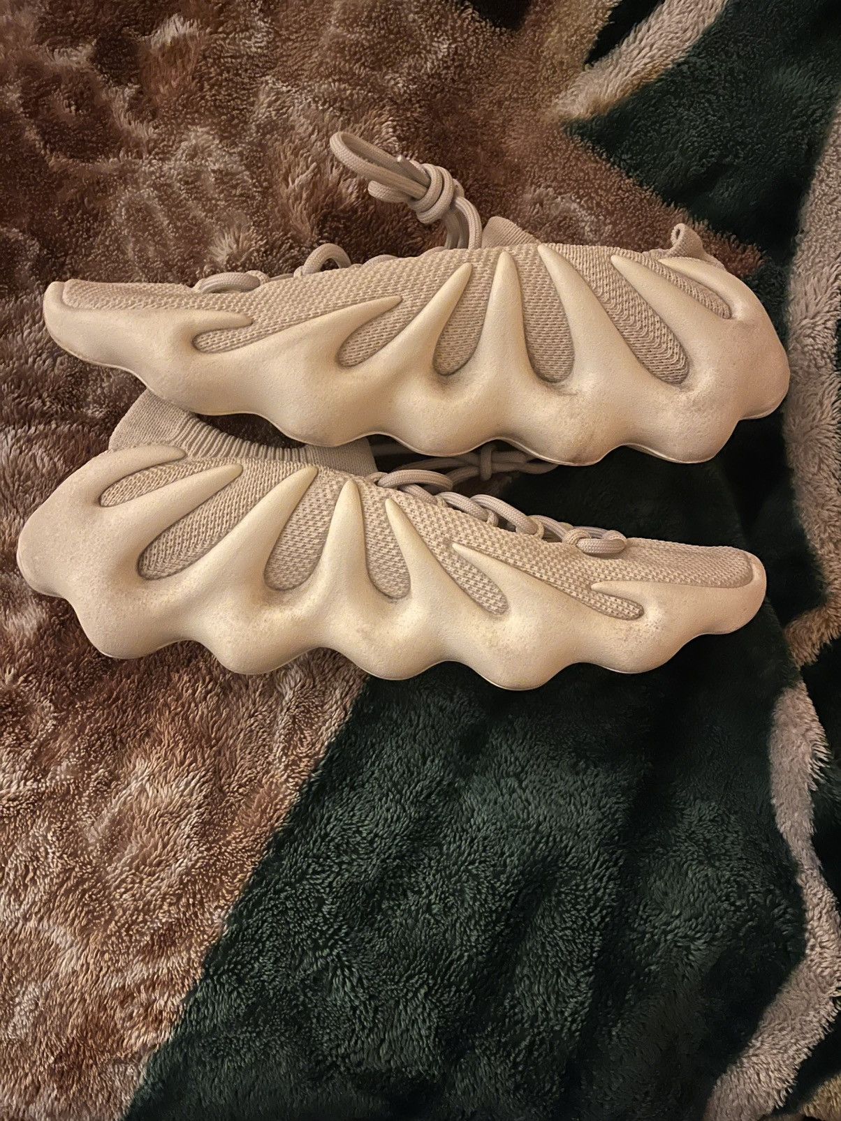 Yeezy Yeezy 450 Cloud White Size US 10.5 / EU 43-44 - 2 Thumbnail