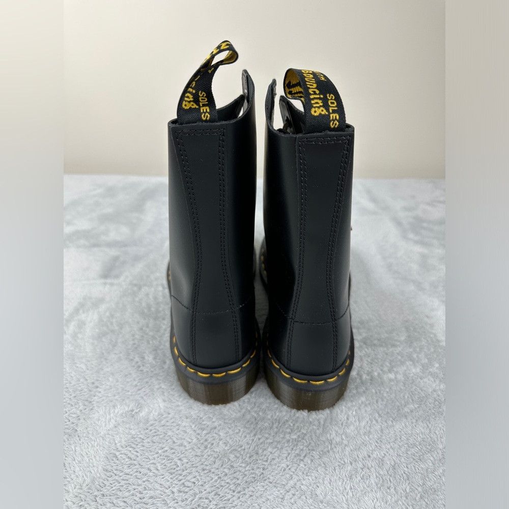 Dr. Martens Dr Martens NWT 1490 Smooth Black Leather Mid Calf Boots 8 U Size US 10 / IT 40 - 6 Thumbnail