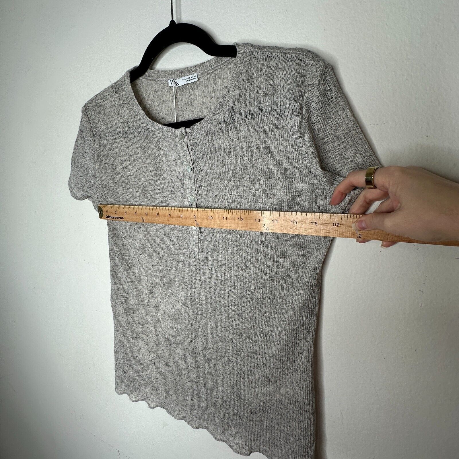 Zara NWT Zara Heathered Gray Short Sleeve Henley Shirt Top L Size L / US 10 / IT 46 - 6 Thumbnail