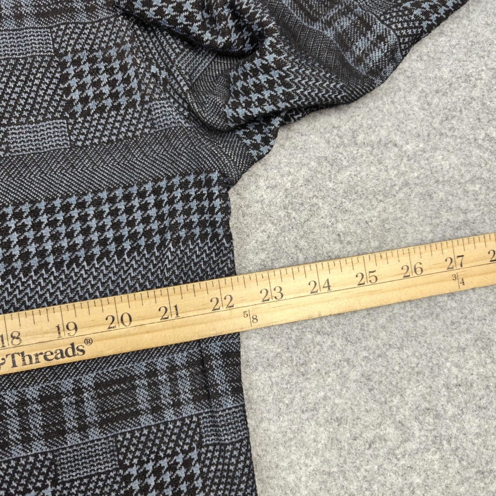 John Varvatos - "John Varvatos" - Key brand Size US XL / EU 56 / 4 - 7 Thumbnail