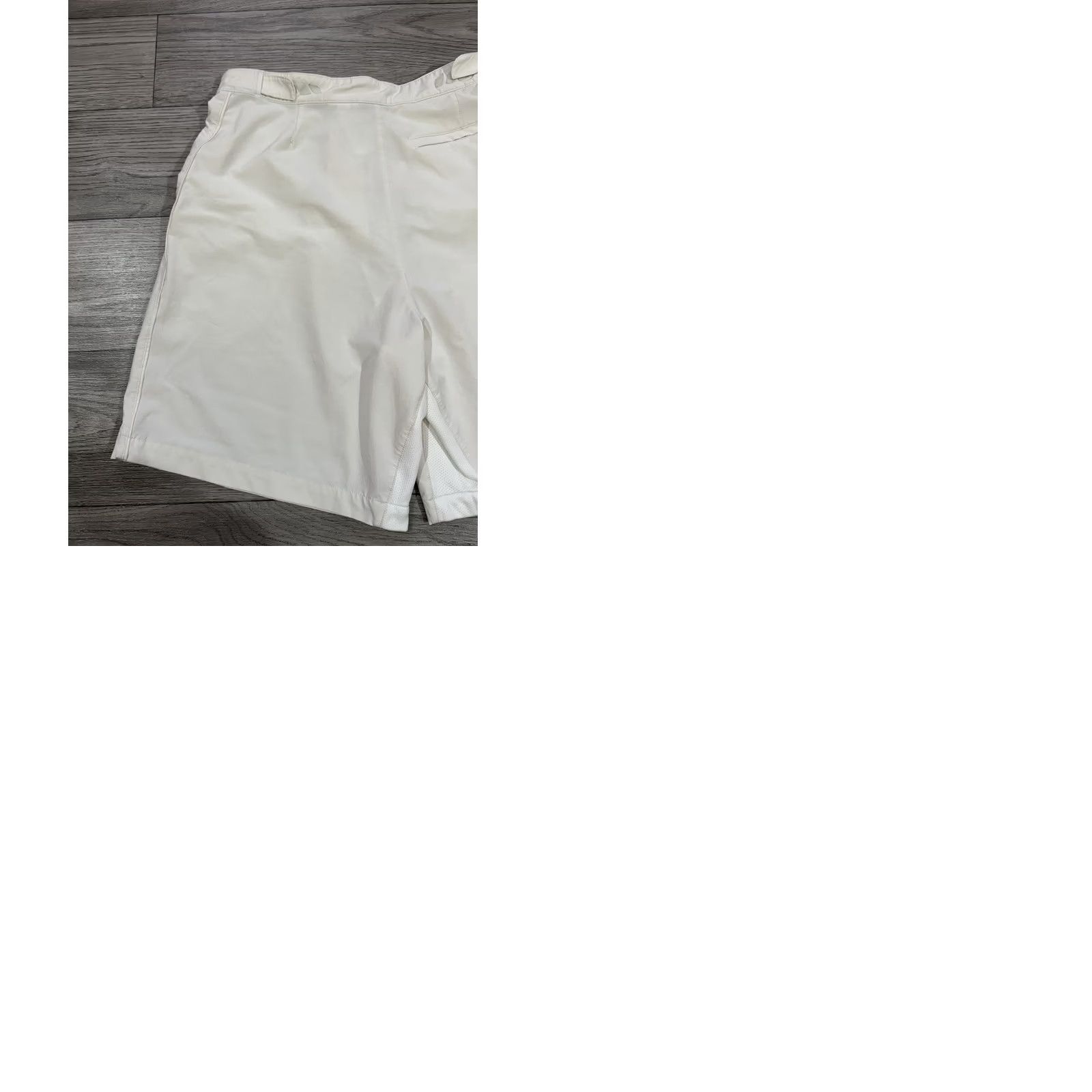 Nike VINTAGE Nike Tennis White Shorts Mens L Bermuda 237155-100 Sports Tennis White Size US 33 - 11 Thumbnail
