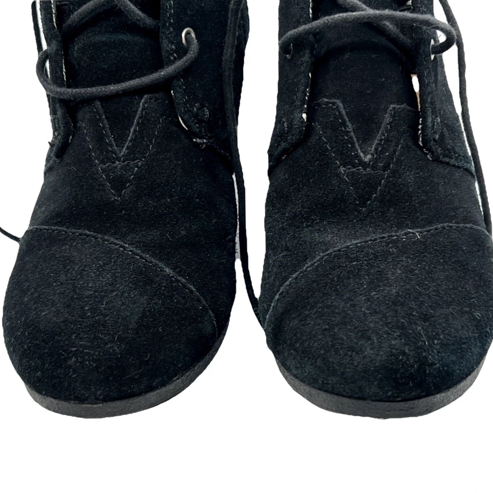 Toms TOMS Womens Ankle Booties Black Round Toe Wedge Heel Lace Up 8 US/UK/EU 39 Boots Mens? Size US 7 / IT 37 - 3 Thumbnail
