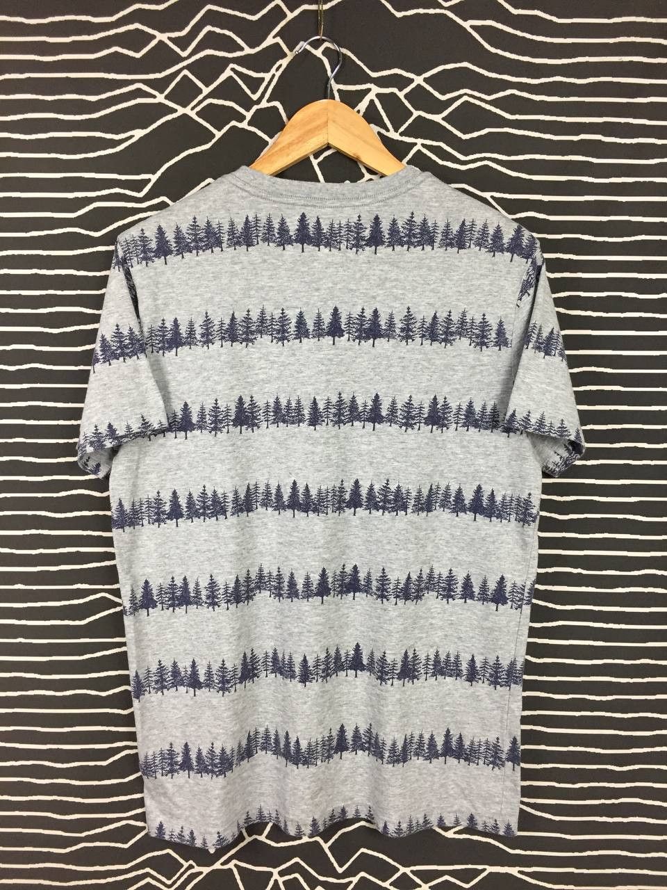 Old Navy × Vintage Old Navy Fir Tree All Over Print Soft Wash Tee Size US M / EU 48-50 / 2 - 5 Thumbnail