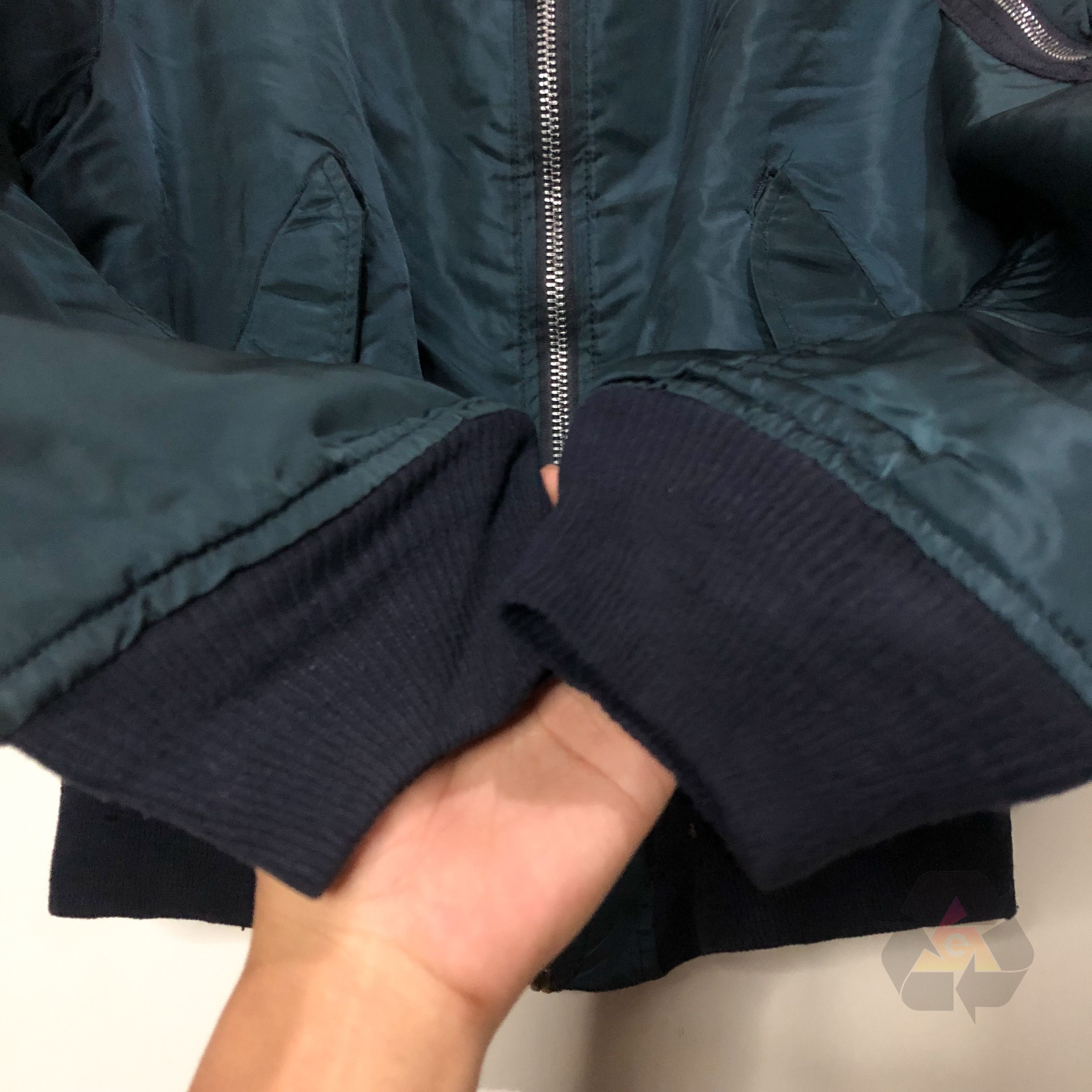 Alpha Industries Vintage Alpha Industries Flayer's Mil-J-82790J USAF MA-1 Size US L / EU 52-54 / 3 - 9 Thumbnail