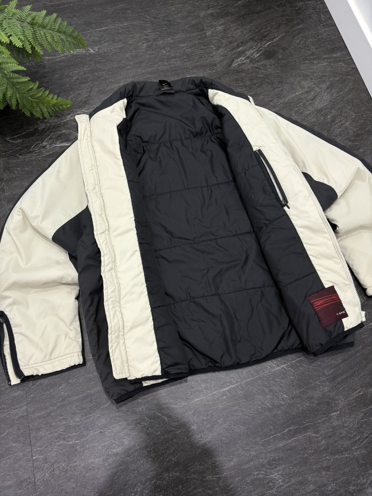 Nike 90s Nike Vintage Oversized Retro Down Jacket Swoosh Logo Size US M / EU 48-50 / 2 - 7 Thumbnail