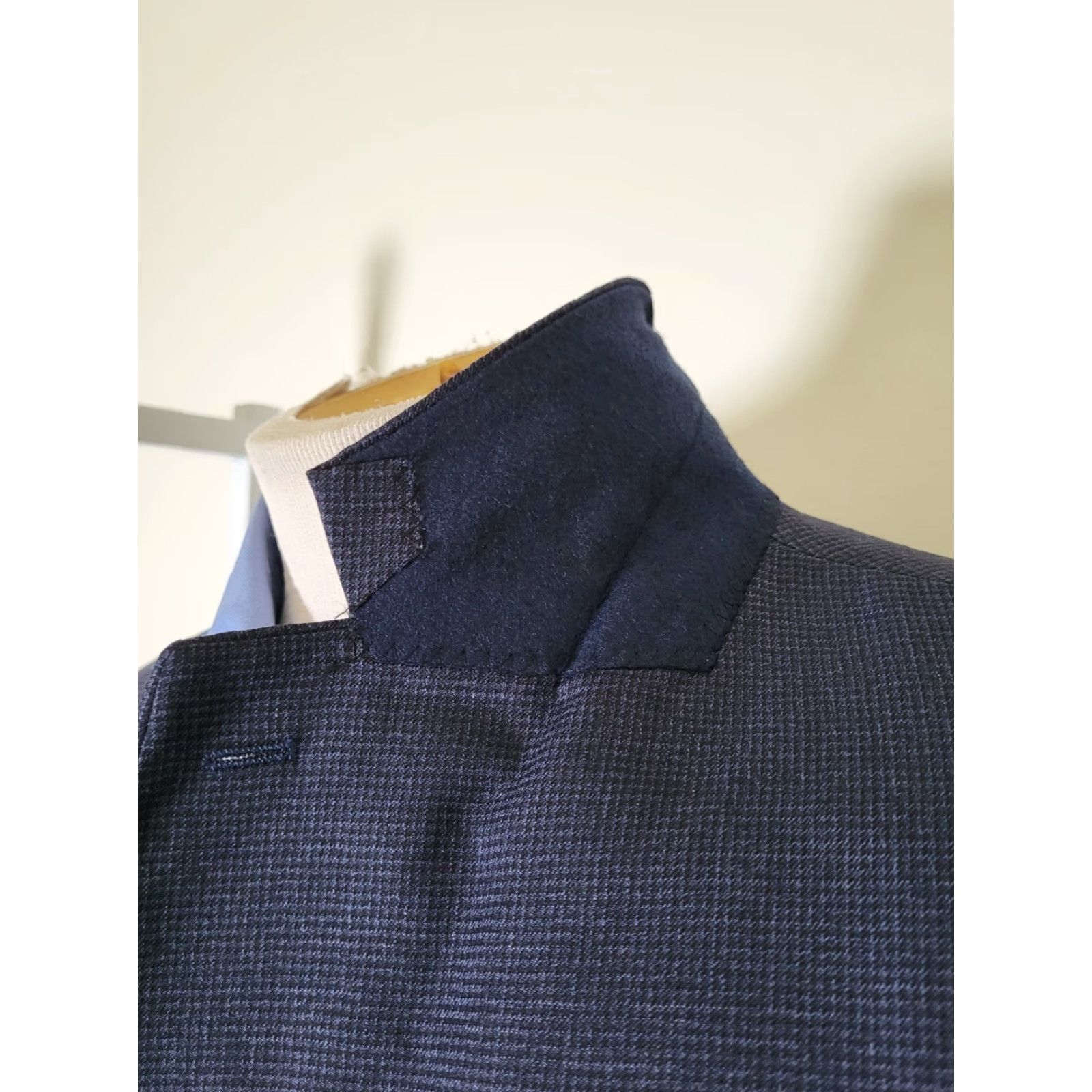 Hart Schaffner Marx Hart Schaffner Marx New York Fit 48R Blue Check 2-Piece Suit Jacket Pants XS? Size 48R - 3 Thumbnail