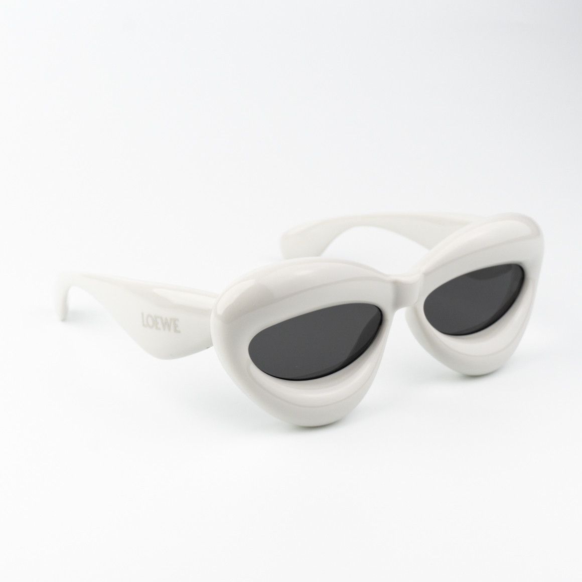 Loewe Loewe Women Sunglasses LW40097I 20A Smoke Cat Eye BRAND NEW Size ONE SIZE - 5 Thumbnail