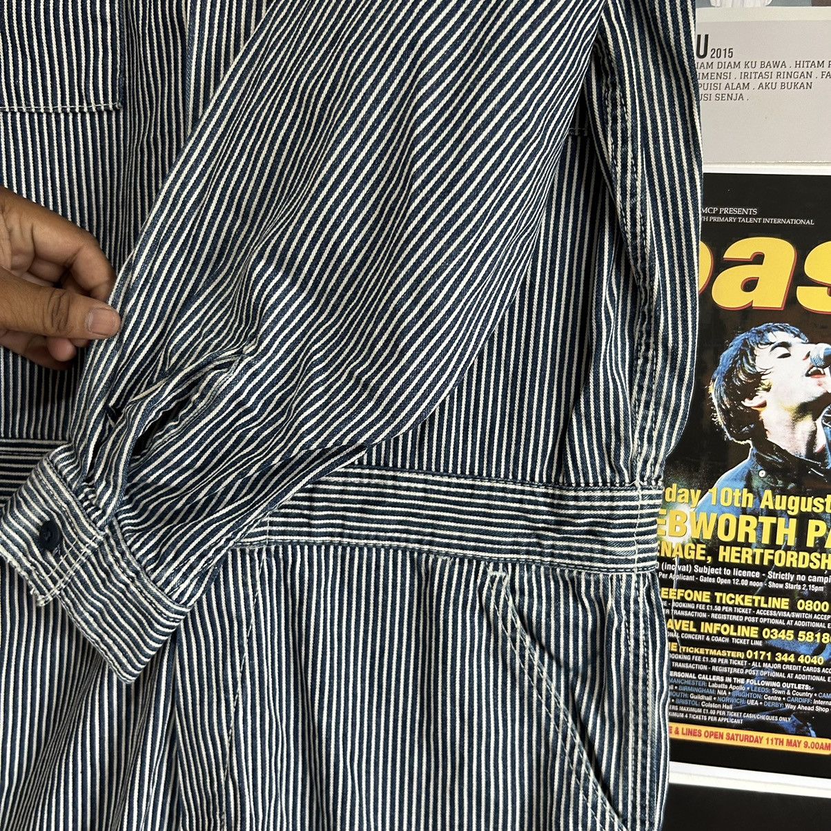 Vintage Vintage Oshkosh Hickory Stripe Distressed Workwear Jumpsuit Size US 34 / EU 50 - 9 Thumbnail