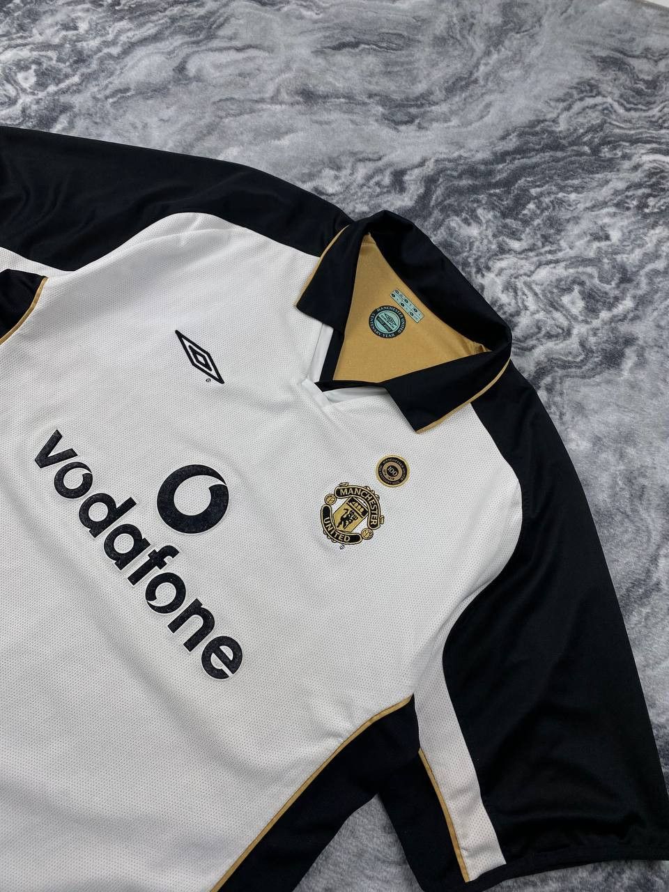 Vintage Vintage Manchester United 2001 2002 Reversible Away Shirt Size US XL / EU 56 / 4 - 4 Thumbnail