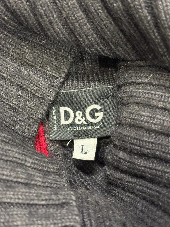 Dolce & Gabbana 2000s Dolce & Gabbana Grey & Red Turtleneck Size US S / EU 44-46 / 1 - 7 Thumbnail
