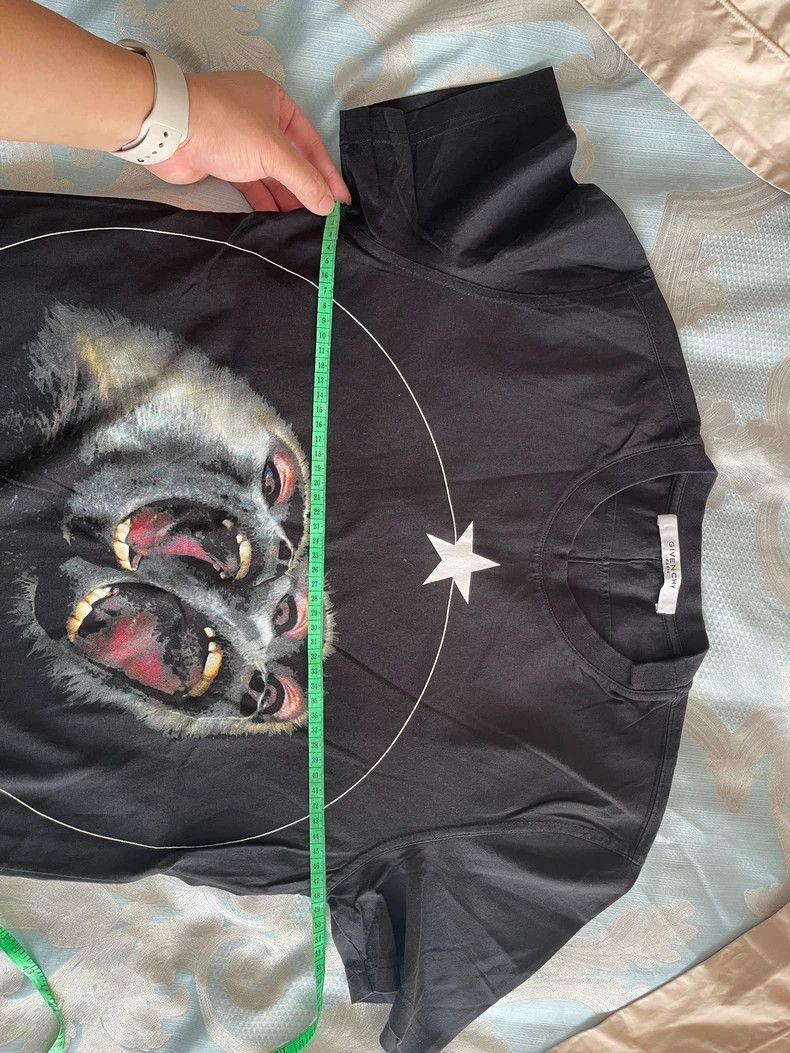 Givenchy Givenchy Givenchy Short Sleeve TShirt with Monkey Design - Size US S / EU 44-46 / 1 - 7 Thumbnail