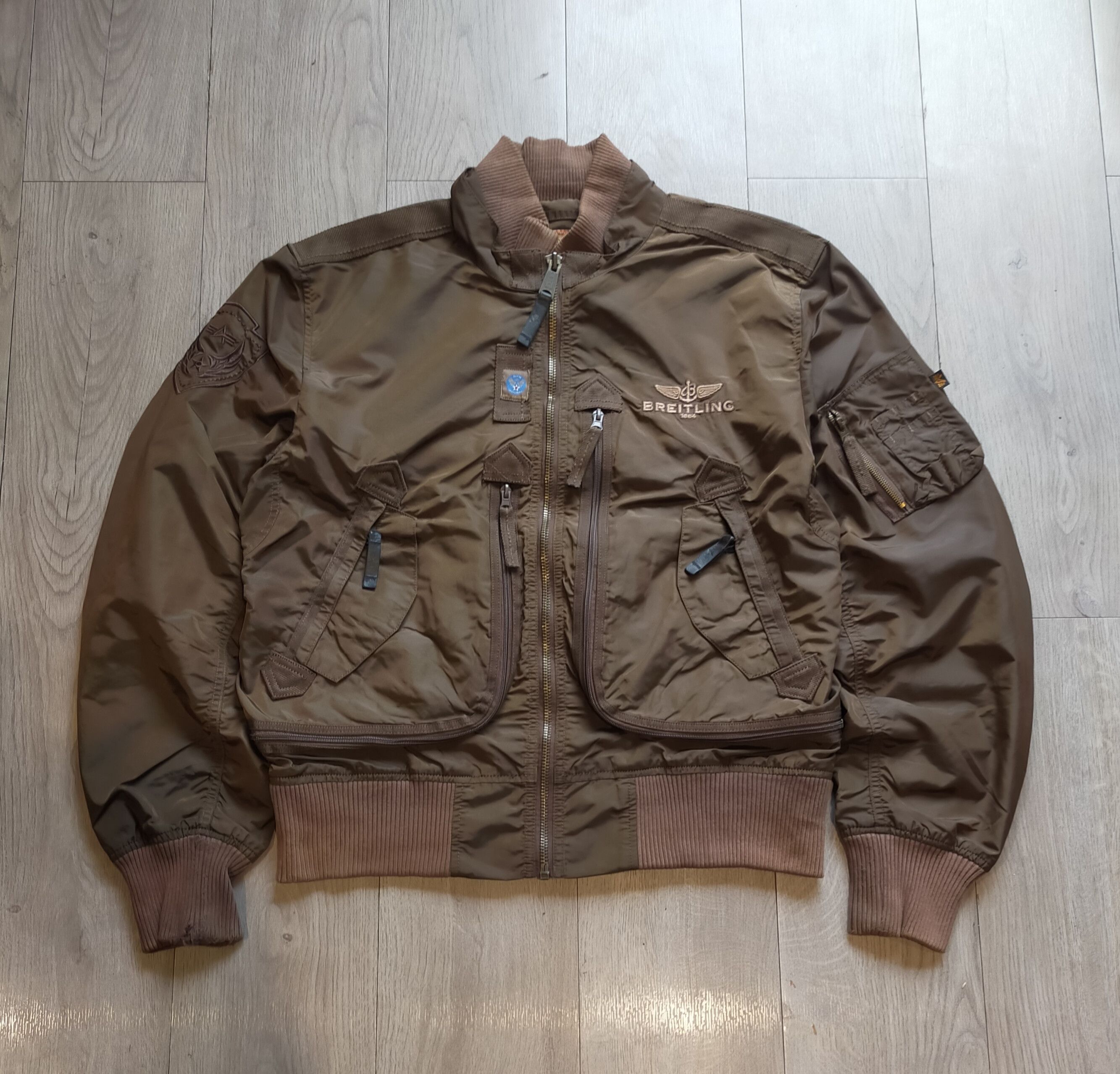 🔥ALPHA INDUSTRIES X BREITLING BOMBER JACKET