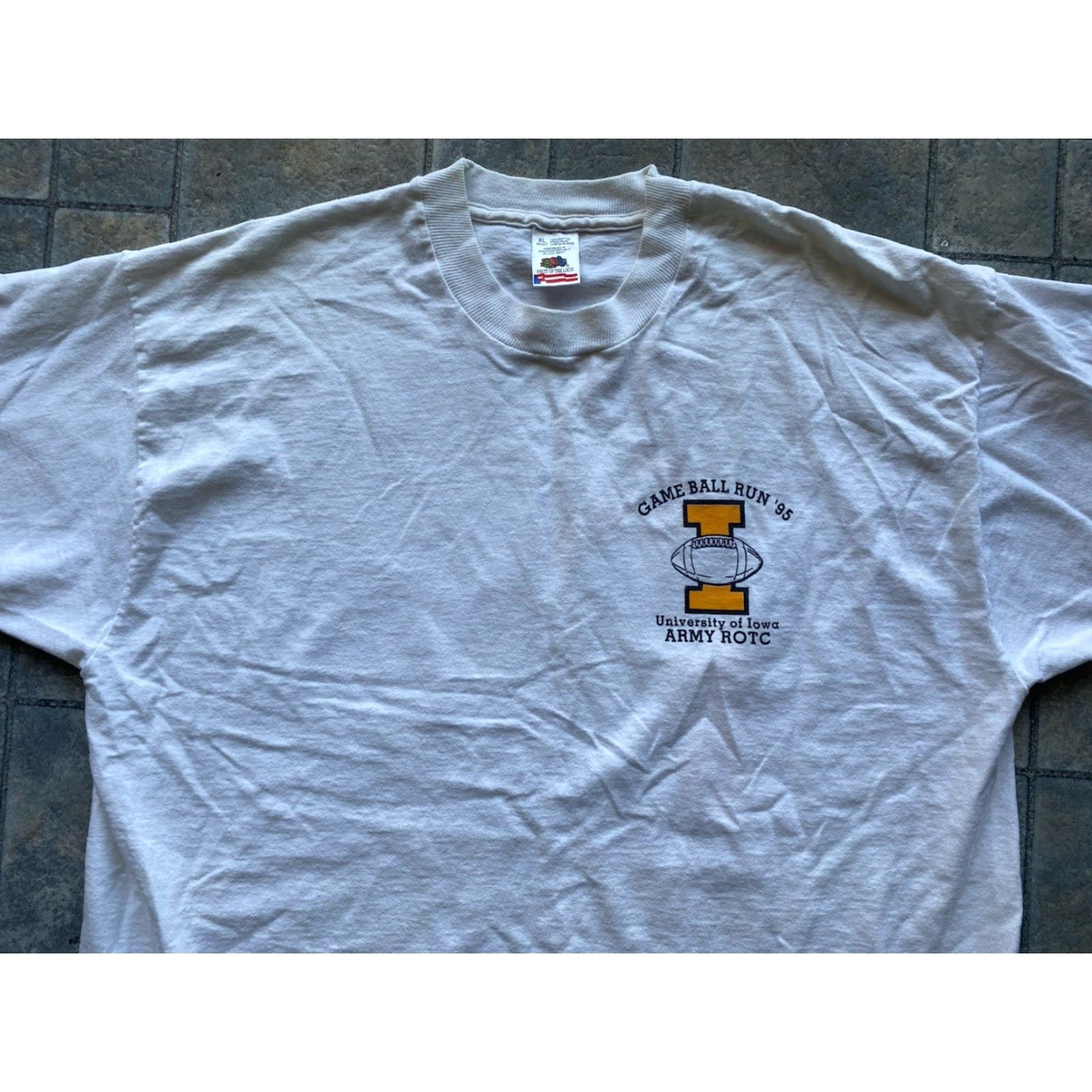 Fruit Of The Loom VINTAGE University Of Iowa T Shirt Men XL White 1995 Fruit Of The Loom Short Sleeve 90s College Sports Size US XL / EU 56 / 4 - 5 Thumbnail