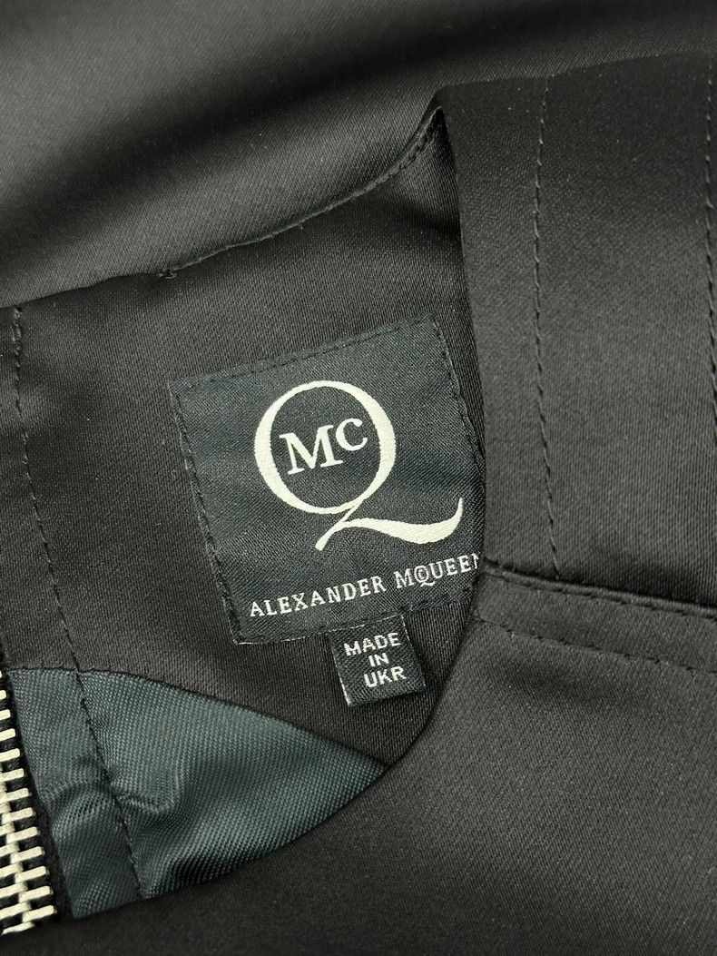 Alexander McQueen Alexander Mcqueen Black vest sleeveless Size XS / US 0-2 / IT 36-38 - 4 Thumbnail