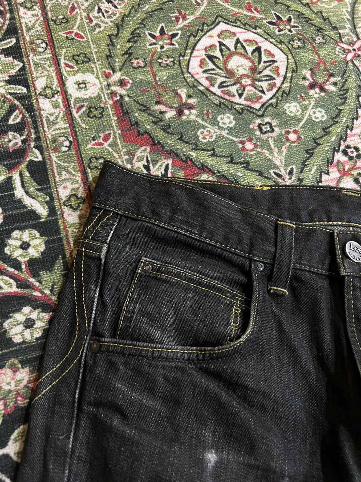 Japanese Brand Vintage 90’s style Lee Rider Super Black Distress Jeans Size US 33 - 7 Thumbnail