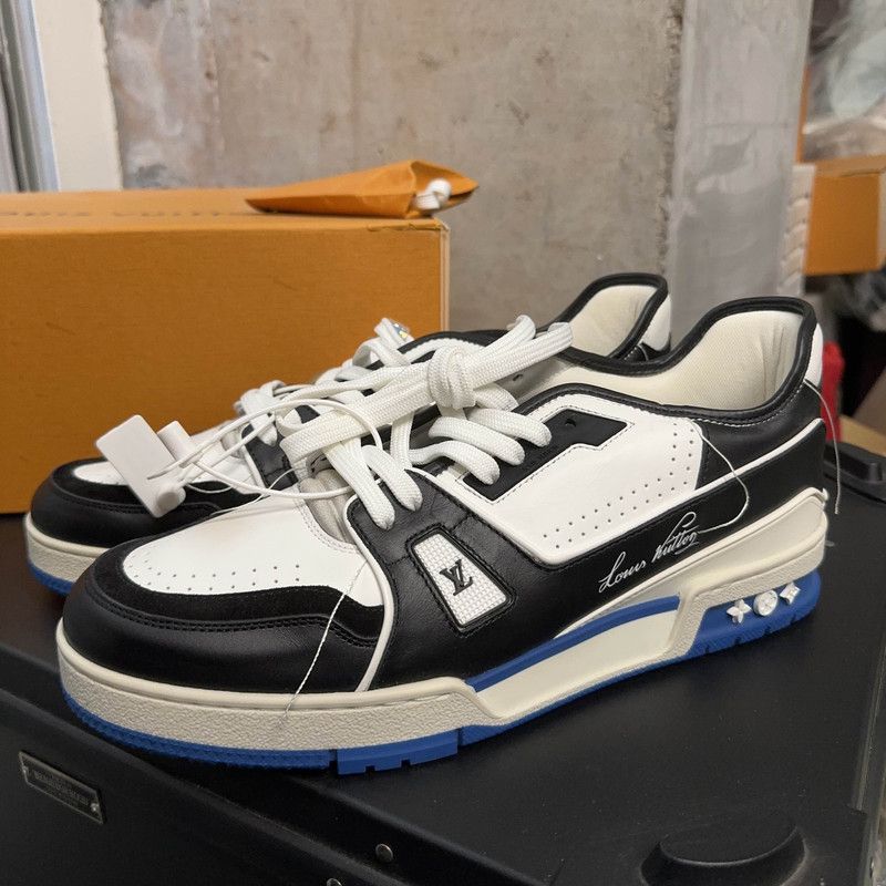 Louis Vuitton Louis Vuitton Trainer Sneakers in Black and Blue 0079 Size US 10.5 / EU 43-44 - 1 Thumbnail