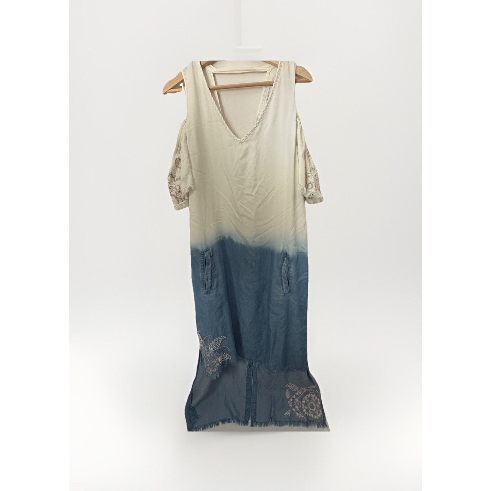 Other Billy T Chambray Dress Ombre Embroidered Boho Coastal Beach Size M / US 6-8 / IT 42-44 - 1 Thumbnail