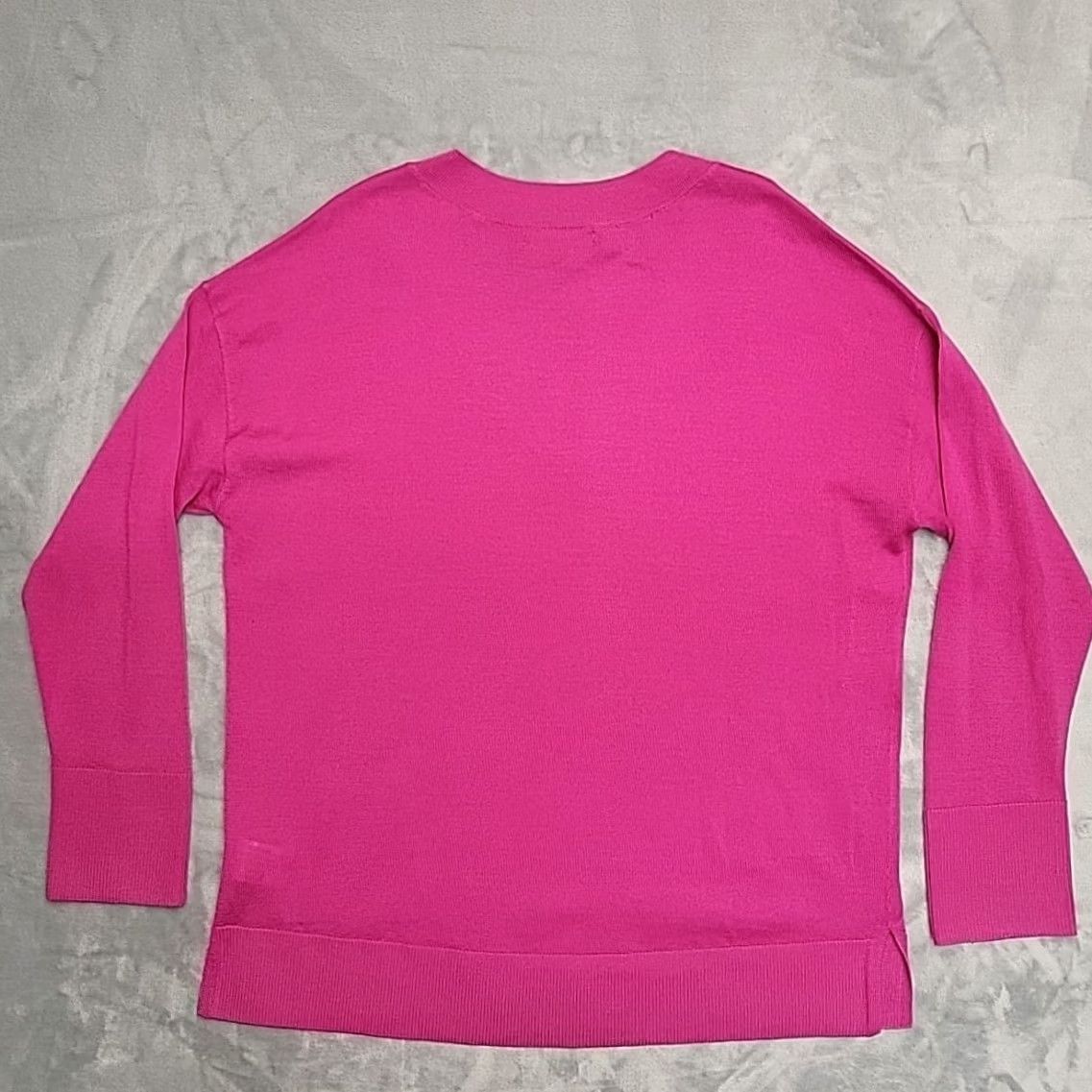 Banana Republic Banana Republic Sweater Womens M Pink 100% Merino Wool Long Sleeve Casual Pullover V-Neck Knit Solid Classic American Men’s/Women’s not applicable Size M / US 6-8 / IT 42-44 - 7 Thumbnail