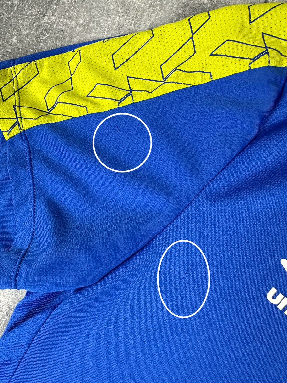 Umbro Umbro Everton FC 2015/16 Training Football Soccer Jersey Size US M / EU 48-50 / 2 - 11 Thumbnail