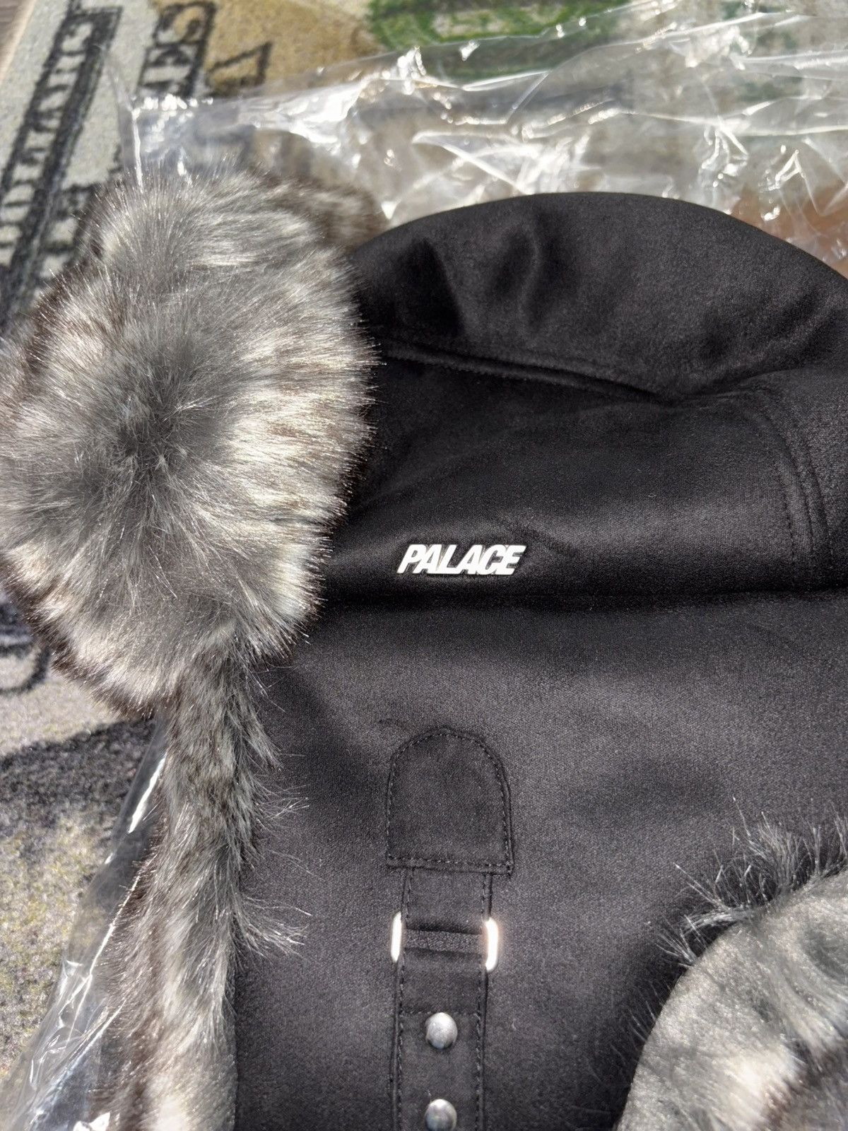 Palace Palace Sherpa Faux Suede Trooper (SMALL/MEDIUM) Size ONE SIZE - 3 Thumbnail