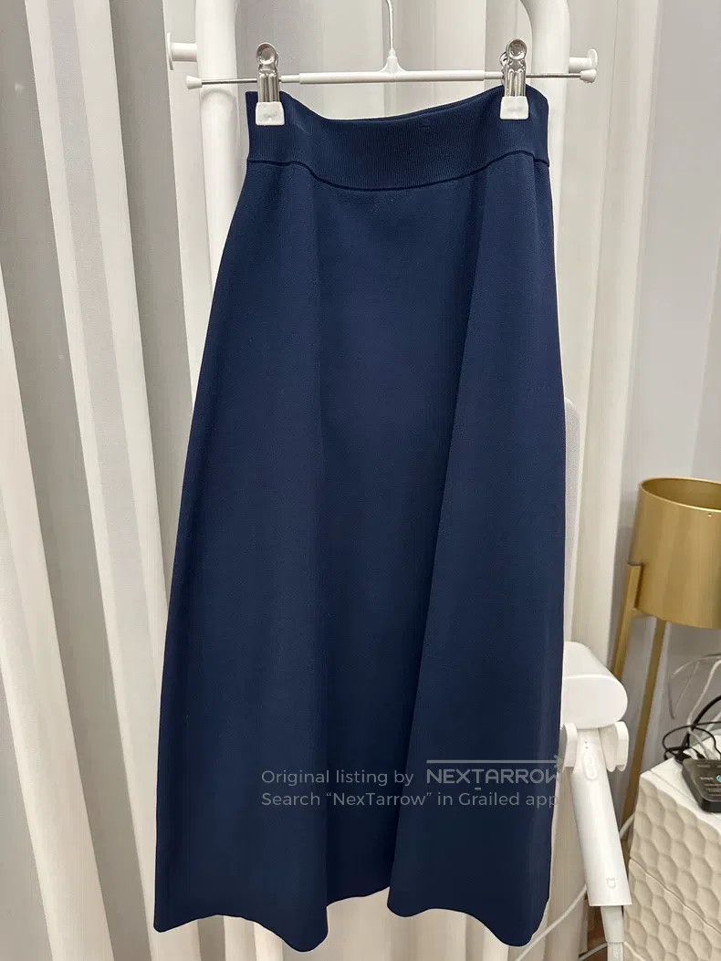 The Row The row size xs Knitted fabric skirt Size 22" - 4 Thumbnail